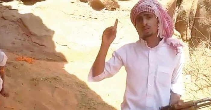 استدرج ابن عمه لمنطقة صحراوية وقتله ثم نشر فيديو القتل! السعودية تنفذ حكم الإعدام بحق الداعشي قاتل &quot;تكفى يا سعد&quot;