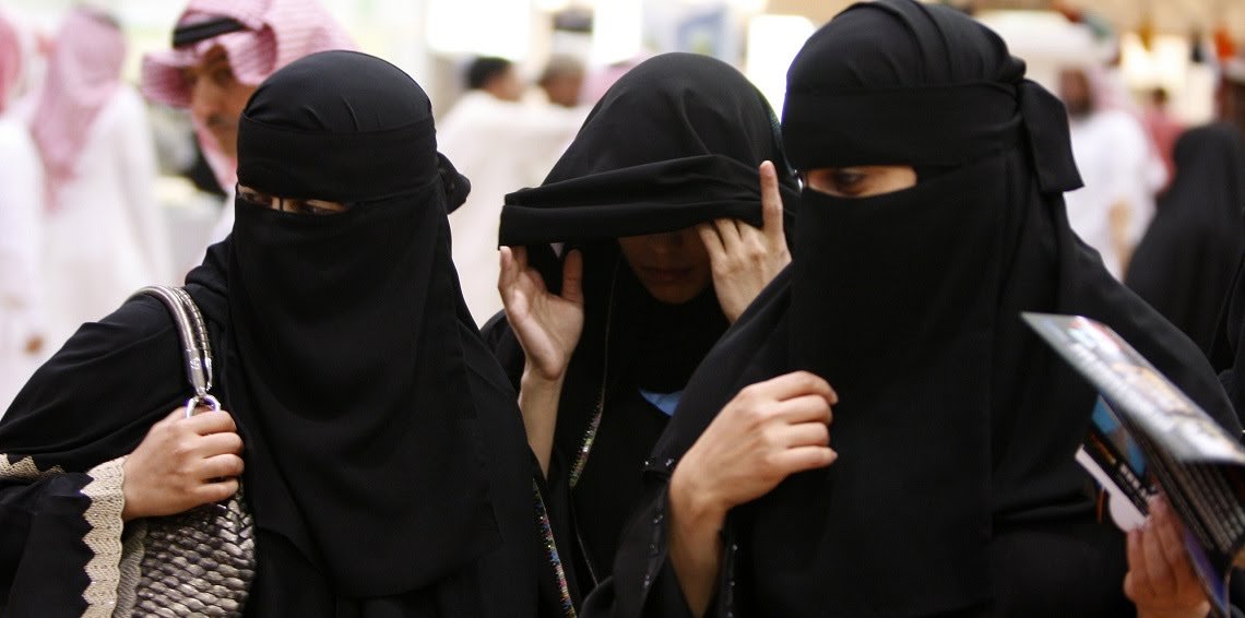 لأول مرة &quot;مجندات&quot; في الجيش السعودي...السعودية تسمح للنساء بالإلتحاق بالقوات المسلحة...من جندي أول إلى رقيب!