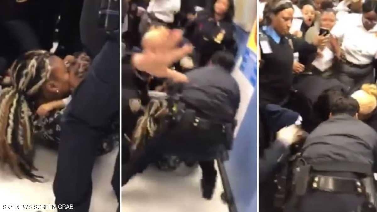 فيديو مروع لأعضاء من شرطة نيويورك..سحل وصعق امرأة لانتزاع طفلها ابن العام الواحد من حضنها