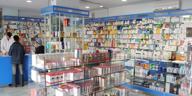 هذا ما حصل داخل صيدلية في لبنان...اعتذر من الموظفة وأخذ علبة cerelac وفر هاربا دون دفع ثمنها!