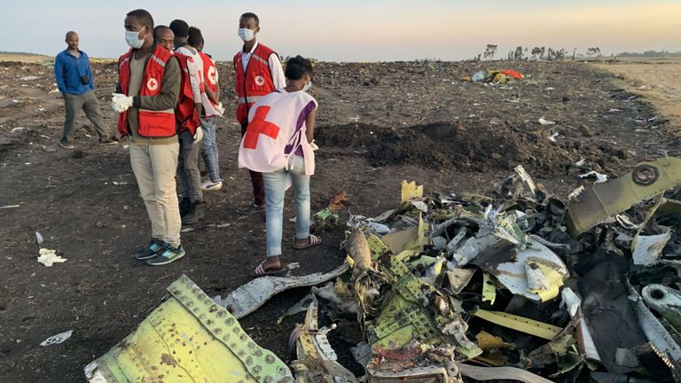 بعد تحطّم الطائرة الإثيوبية...إجراءات وتحديثات ستطال طائرات &quot;بوينغ 737 ماكس&quot; وبلدان العالم توقف مؤقتاً استخدامها تفادياً لمزيد من الكوارث