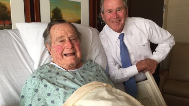 كان يعاني من عدة أمراض...وفاة جورج بوش الأب عن عمر ناهز الـ 94 عاماً