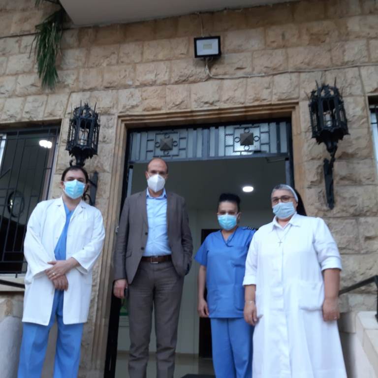 وزير الصحة تسلم هبة أدوية من نظيرته المصرية...نجدّد الدعوة إلى التطوع الجريء لمكافحة الوباء