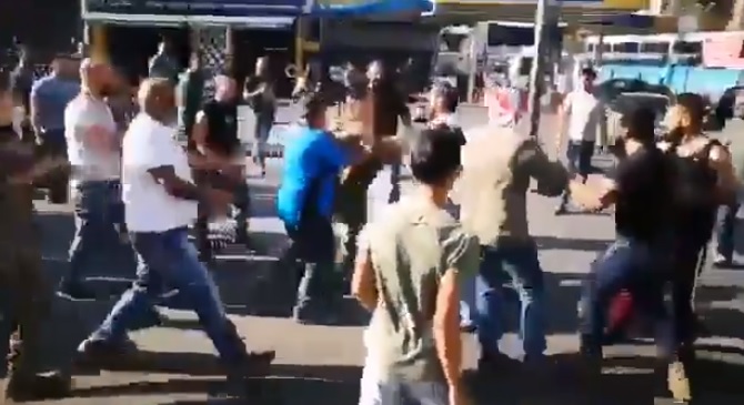 بالفيديو/ اشكال بين الجيش والمتظاهرين في الشيفروليه