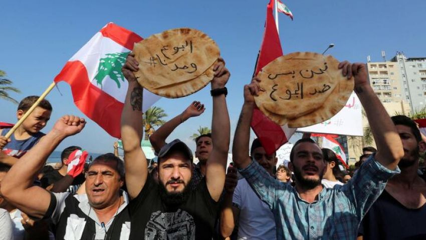  مجلة &quot;فورين بوليسي&quot; الأميركية: الطبقة الوسطى في لبنان &quot;ماتت&quot;..النظام سيختل برمته واضطراب اجتماعي يمكن أن يؤدي إلى أي شيء