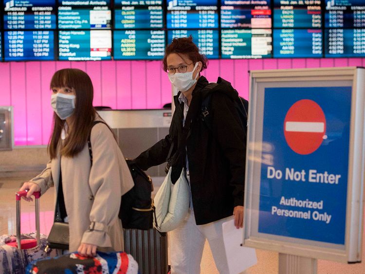 فيروس كورونا القاتل يتمدد من الصين إلى العالم...من بينها السعودية، هذه هي الدول التي أعلنت تسجيل أول الإصابات