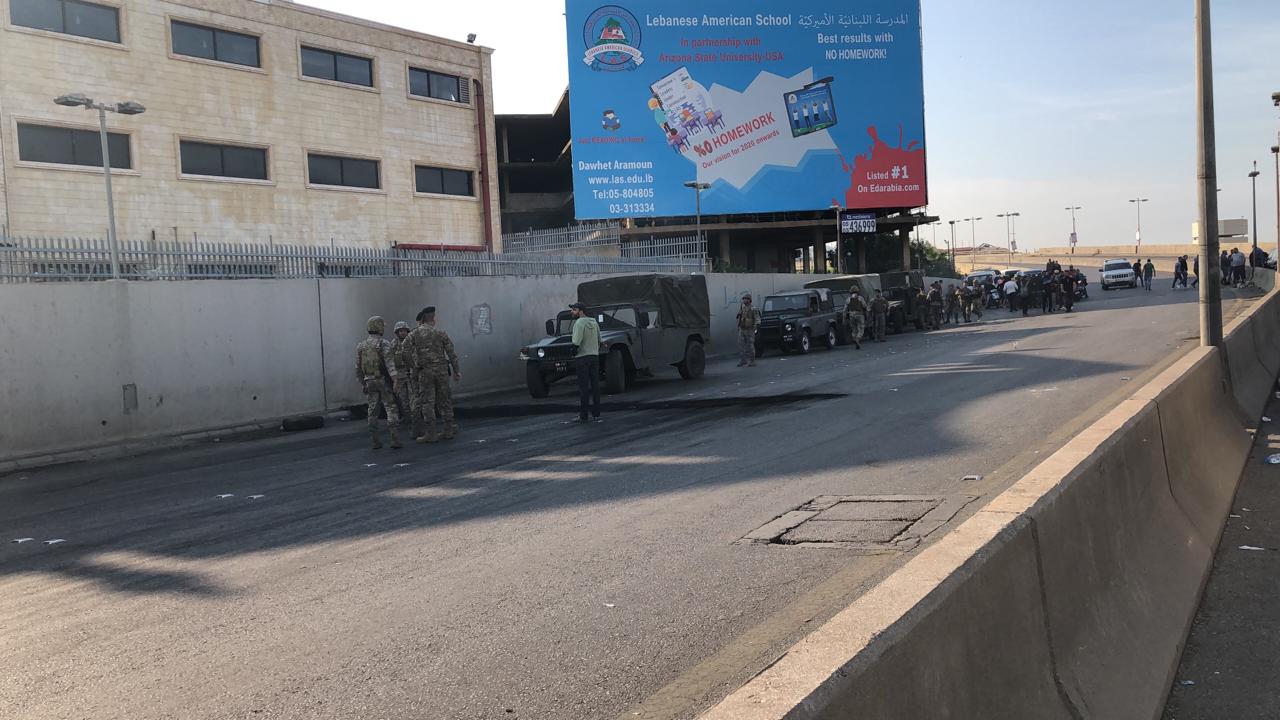 الـLBCI: المتظاهرون فتحوا طريق خلدة بعد اتفاق مع الجيش 