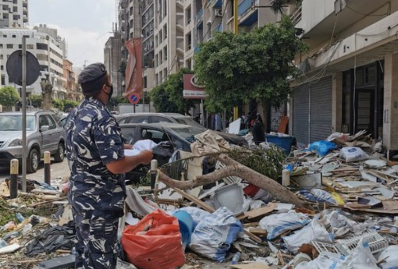 قوى الأمن: نضع عناصرنا بتصرّف المواطنين الذين تضرّرت آلياتهم جراء انفجار المرفأ للمساعدة على إزالتها من مكانها