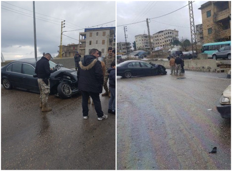 بالصور/ حادث سير بسبب الانزلاق بعد تسرب مادة المازوت على طريق بحمدون