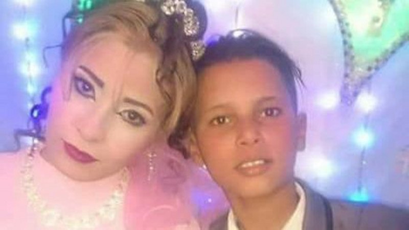 خطبة تثير ضجة كبيرة.. العريس عمره 12 والعروس 16 والمطالبة بمحاكمة أسرتيهما!