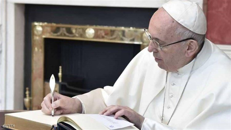 عن عمر الـ81 عاما...البابا فرنسيس يروي قصة الراهبة التي أنقذت حياته من الموت