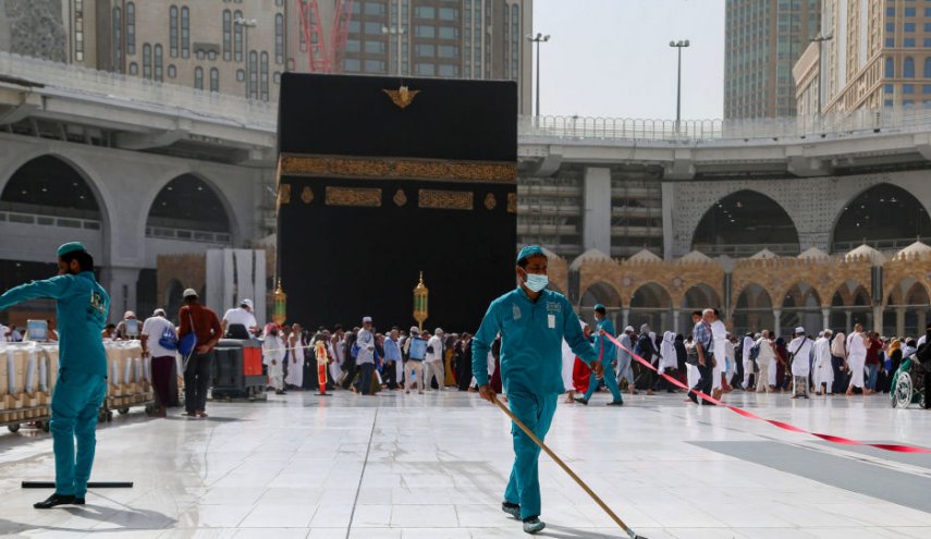 السعودية تعلق الرحلات الجوية الدولية لمدة أسبوعين اعتباراً من الأحد