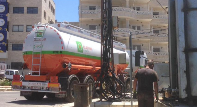بلدية بنت جبيل تعلن أنها استلمت 30000 ليتر من المازوت من منشآت النفط في الزهراني بمساعٍ من النائب علي بزي