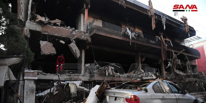 سانا: استهداف معاد بعدة صواريخ لبناء سكني في منطقة المزة قرب السفارة اللبنانية بدمشق والحصيلة شهيدين و6 إصابات