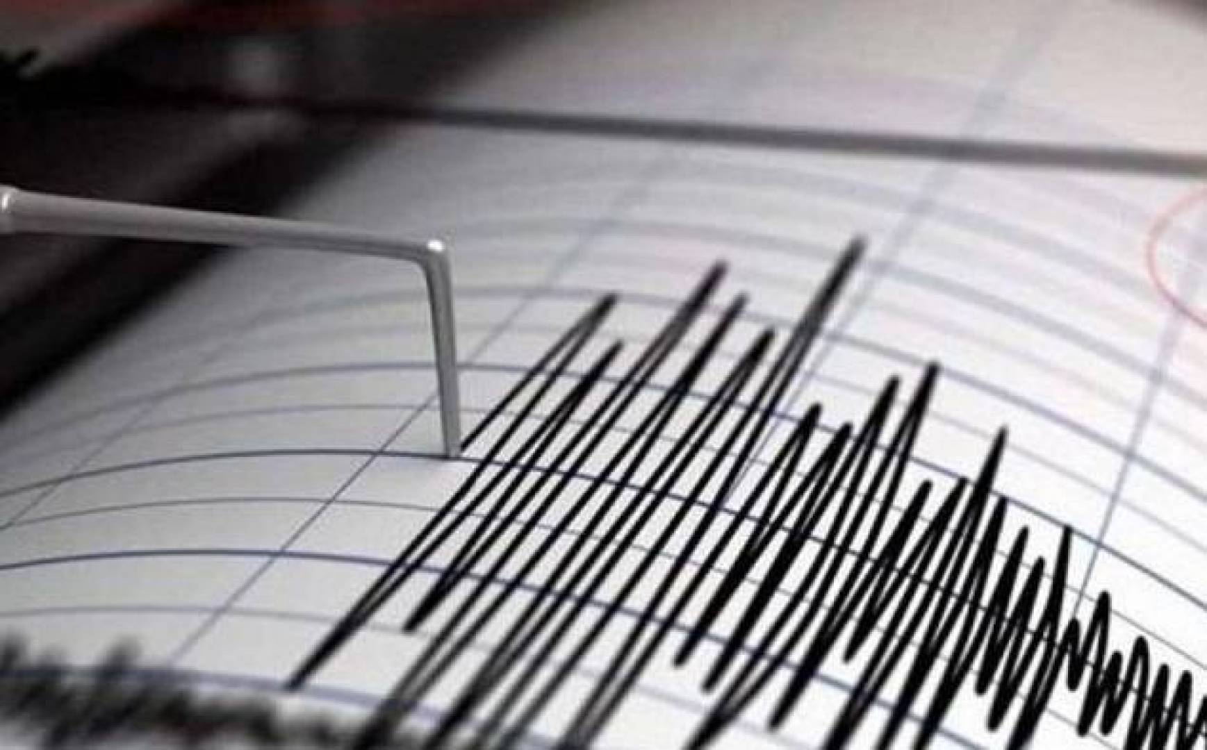 رويترز: زلزال بقوة 5.7 درجات ضرب جنوب شرق سراي في تركيا على الحدود مع إيران