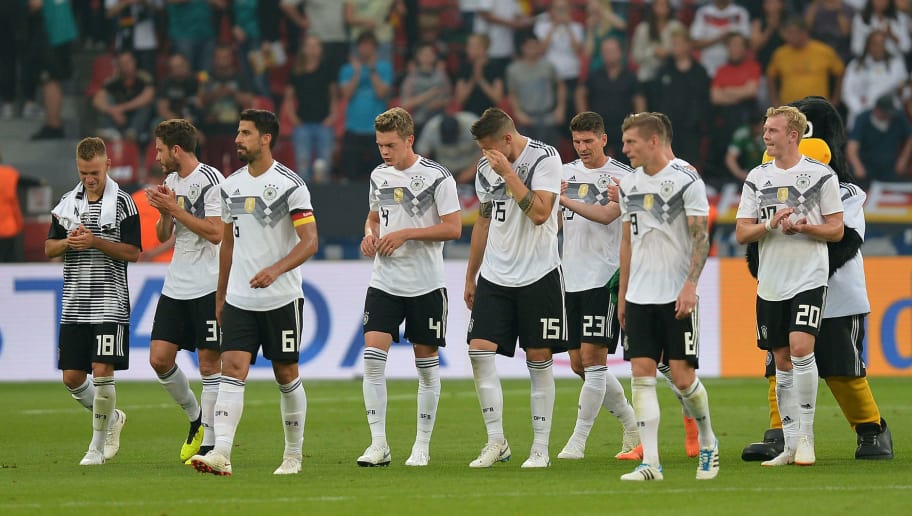 مفاجأة في تشكيلة المنتخب الألماني خلال مباراة الليلة...أوزيل وخضيرة سيغيبان!