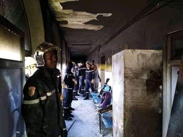 بالصور/ شرارة كهربائية أشعلت الحريق الذي أدى إلى وفاة 8 مواليد رضّع في إحدى مستشفيات الجزائر...تعرضوا لإحتراق كلي!