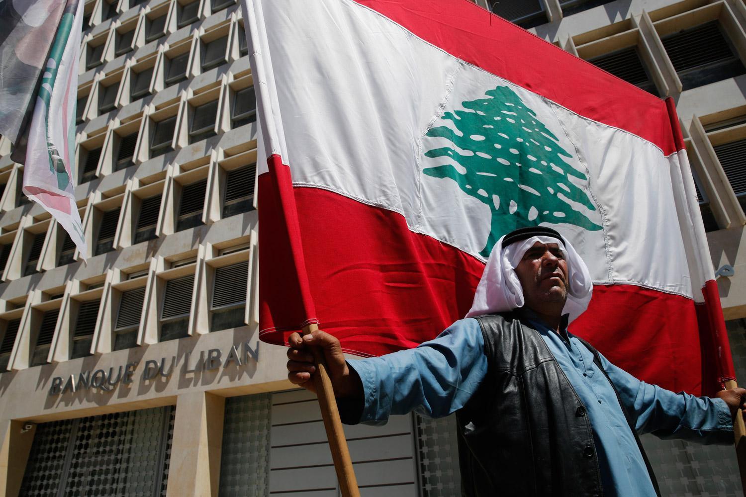 بالأرقام/ لبنان يسبق فنزويلا في  أسوأ الاقتصادات في العالم...من بين 66 دولة أحرز المرتبة 65!