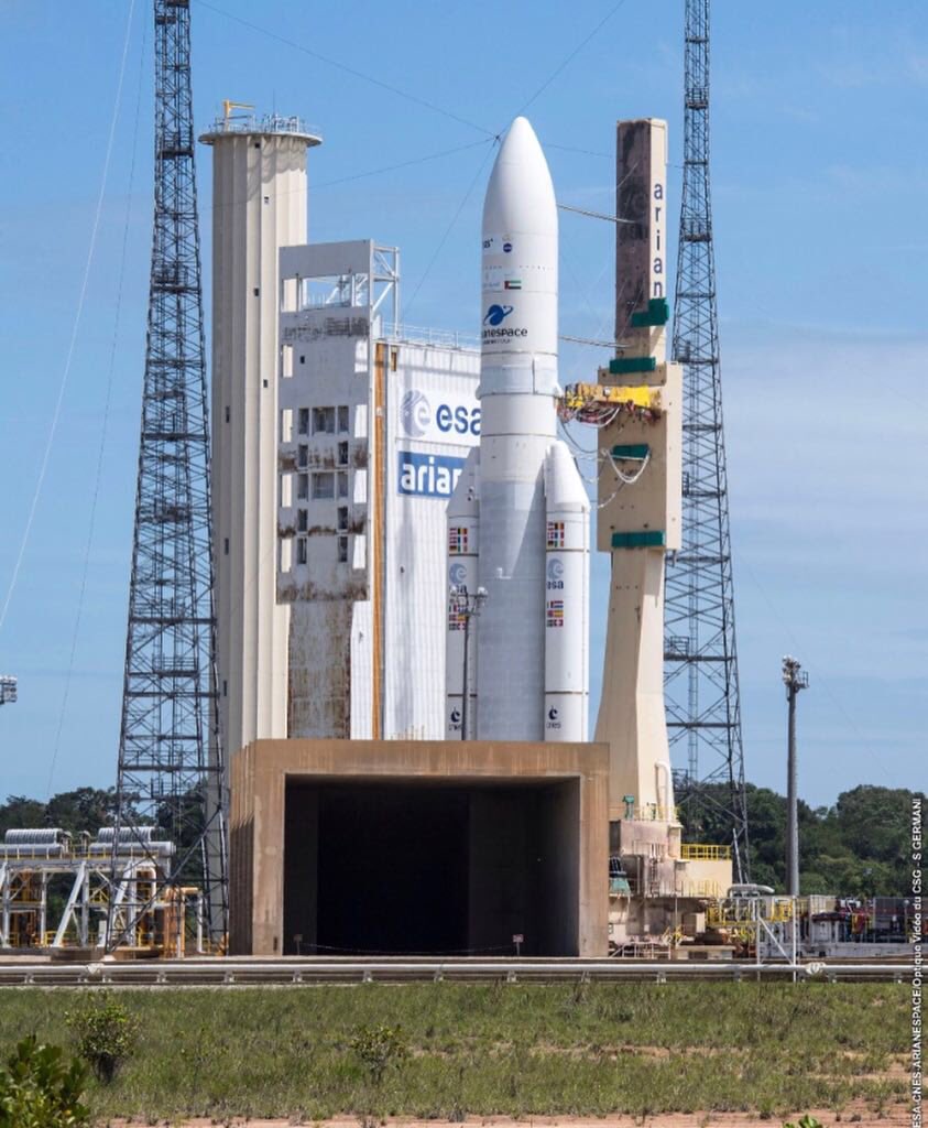 الإمارات نحو الفضاء...نجاح إطلاق قمر صناعي على متن صاروخ من جويانا الفرنسية
