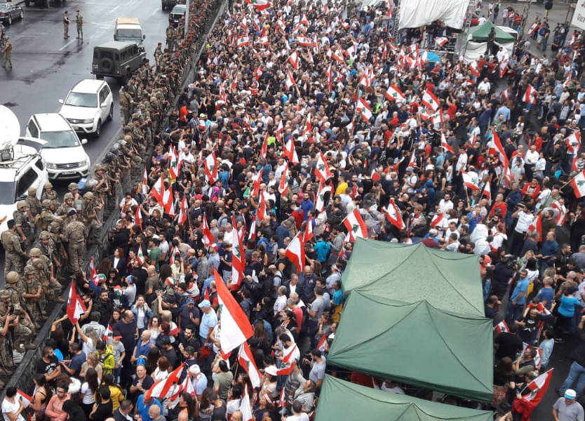 في اليوم الثامن للتظاهرات...هذه هي حال الطرقات في لبنان