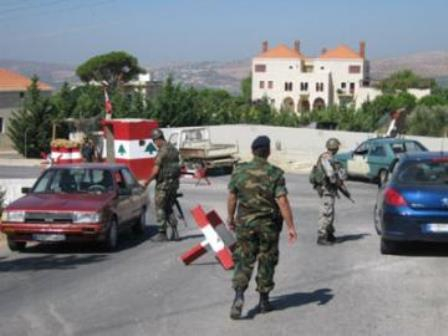 مرتكب جريمة زحلة التي راح ضحيتها قتيل و 3 جرحى سلم نفسه الى مركز الجيش اللبناني في رياق