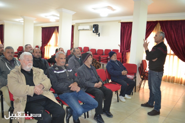 بلدية بنت جبيل تنظم ندوة إرشادية حول آفات وأمراض الزيتون