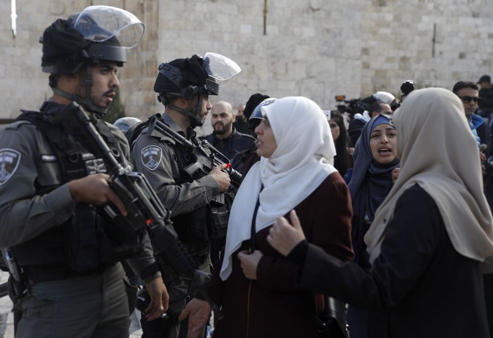 إسرائيلي يدهس طفلة فلسطينية عمرها خمس سنوات في الخليل