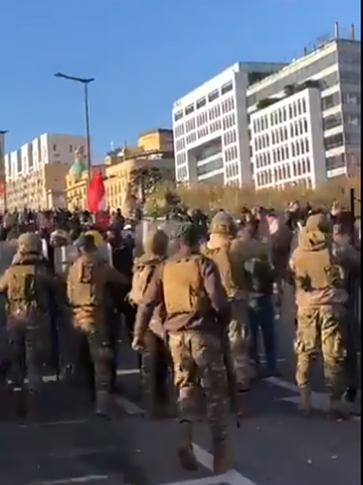 الجيش: أعمال الشغب والتعدي على الأملاك العامة والخاصة يشوه المطالب ولا يحققها ولا يندرج في خانة التعبير عن الرأي