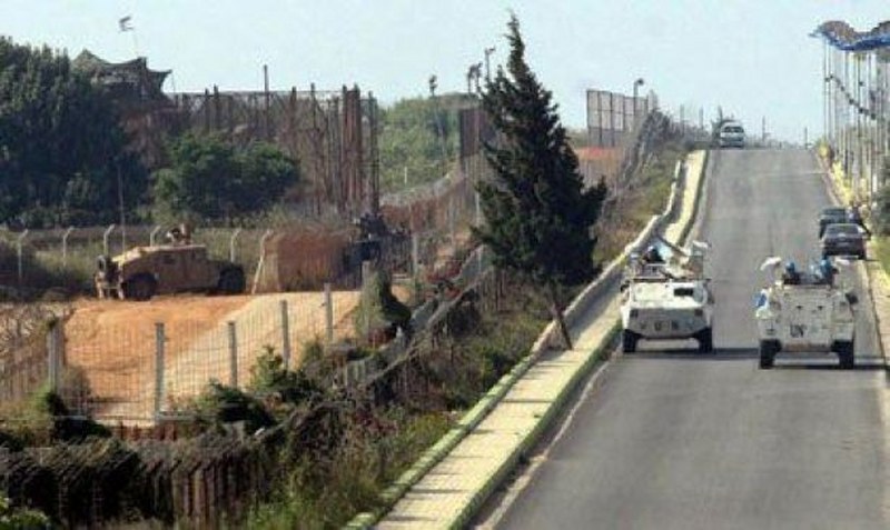 الجيش الاحتلال الاسرائيلي يستنفر بعد رفع علم فلسطين وراية &quot;حزب الله&quot; عند محلة بوابة فاطمة ويطلق اربعة قنابل دخانية وثلاثة مسيلة للدموع 