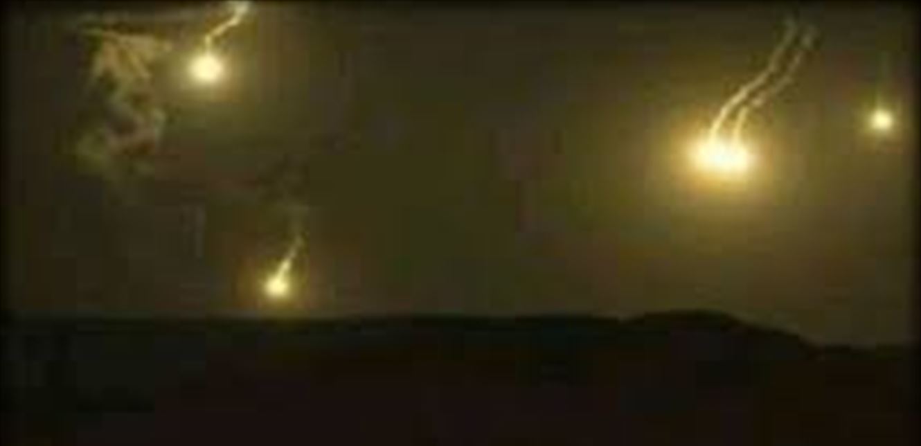 جيش الاحتلال الإسرائيلي يطلق 3 قنابل مضيئة فوق بلدة الغجر المحتلة