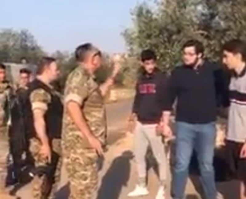 بالفيديو/ من الكورة.. وبعد ان حاول الصراخ بوجه الجيش