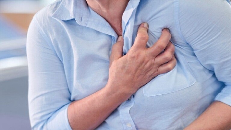دراسة حديثة: خفض الراتب قد يزيد من خطر الإصابة بأمراض القلب والسكتات الدماغية