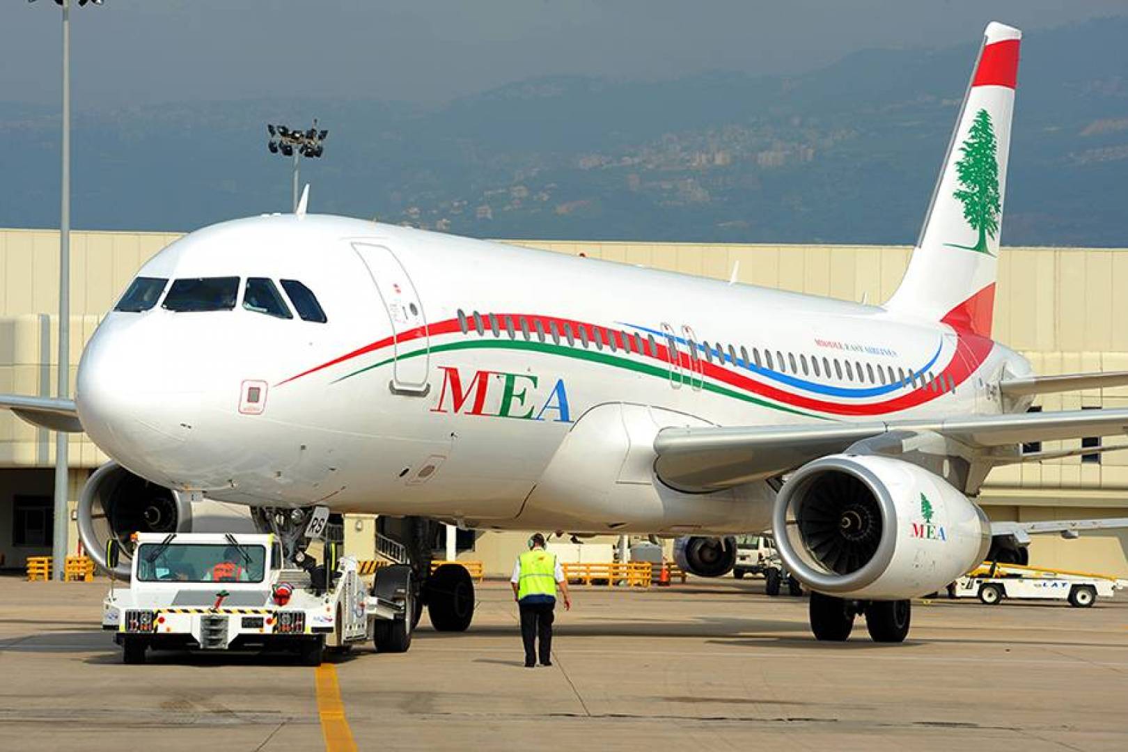 المدير العام لطيران الشرق الأوسط:لا تعليق لحركة الملاحة في مطار بيروت الدولي