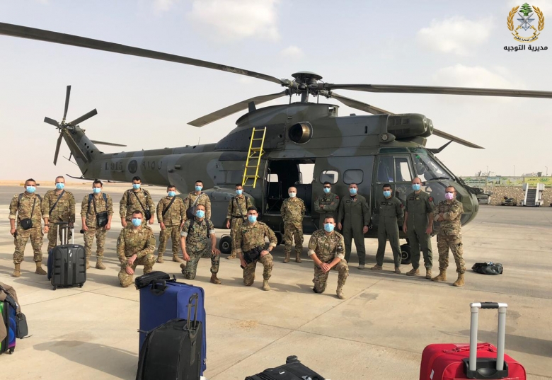 بالصور/ &quot;حيث يقتضي الواجب نكون&quot;...الجيش اللبناني يعيد 10 ضباط ورتيب كانوا بمهمة تدريبية في مصر: &quot;الواحد للكل والكل للواحد&quot;