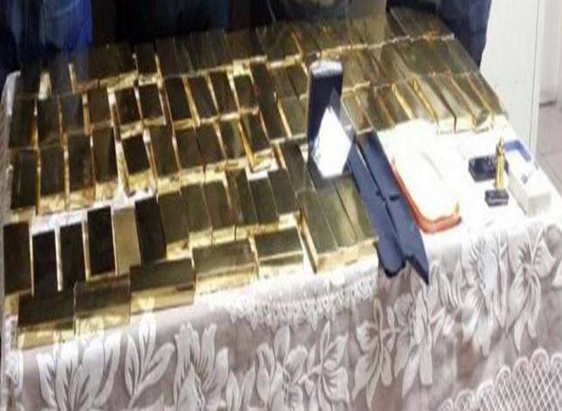 عصابة توهم ضحاياها بالعثور على سبائك ذهب بواسطة السحر 