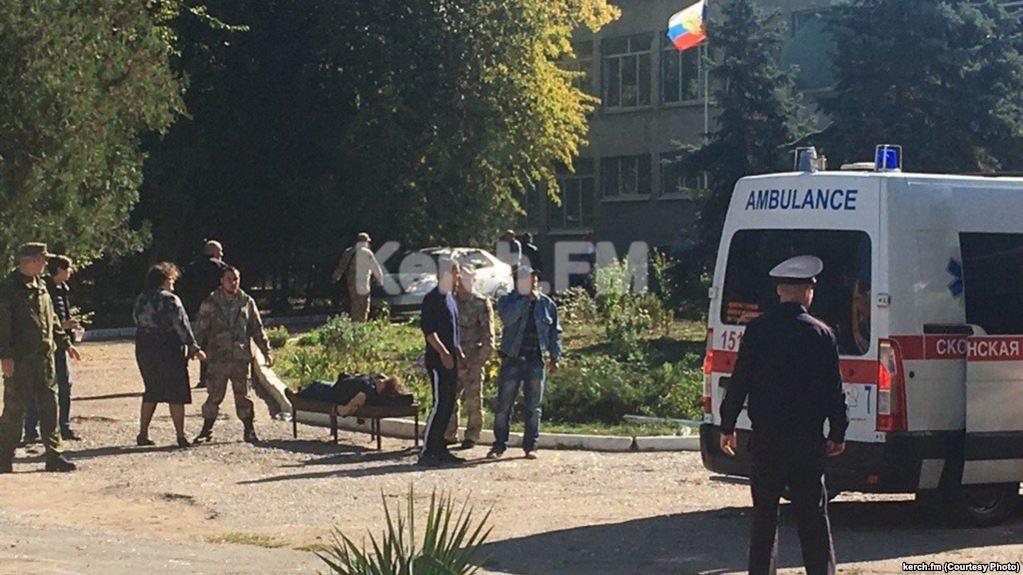 مقتل 10 أشخاص واصابة 50 آخرون في انفجار هز مبنى كلية في روسيا