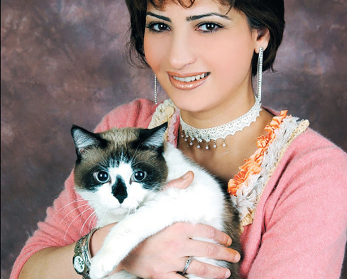 بناء على شكوى...وزارة الإعلام الكويتية تحذّر مذيعة من &quot;إطعام القطط&quot; وإلا ستُحال للتحقيق!