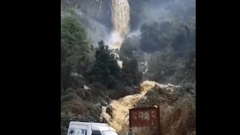 بالفيديو/  ارتفاع كمية المياه في شلال بلدة الغابون-عاليه 