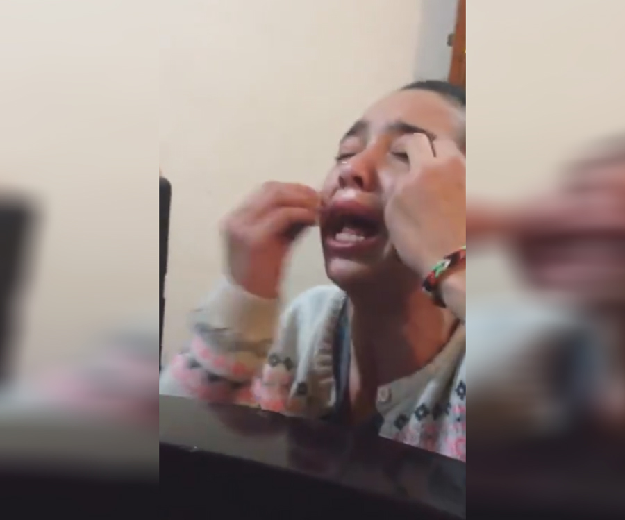 فيديو يجتاح مواقع التواصل الإجتماعي...طفلة فلسطينية تبكي بحرقة دفاعاً عن مفهوم &quot;الوطن&quot; وترد على استفزازات المدرسات لها